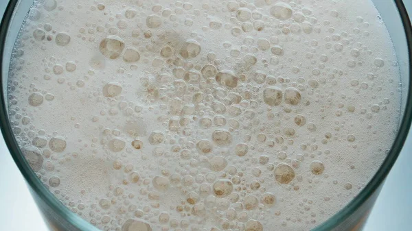 Sizzling Foam Ipa Beer Surface Closeup Bubbled Alcohol Drink Texture — Stock Photo, Image