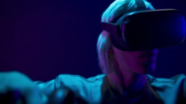 Professional Gamer Exploring Environment Simulation Closeup Young Generation Man Helmet — Vídeos de Stock