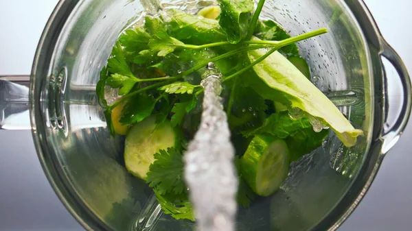 Fresh Liquid Pouring Organic Raw Vegetables Blender Super Slow Motion — Stock Photo, Image