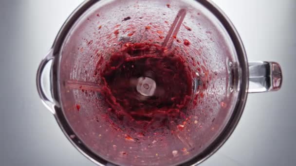 Frischer Beeren Smoothie Der Der Glasschale Des Mixers Superzeitlupe Großaufnahme — Stockvideo