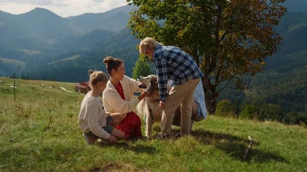 Cute Family Feeling Happy Beloved Dog Mountains Slope Smiling Mother — Stockfoto