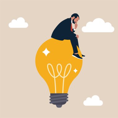 Hayal gücü ampulü fikrini düşünen bir adam. Yaratıcı düşünce, çözüm fikri için hayal gücünü ve yaratıcılığı kullanmak veya iş problemini çözmek, tefekkür veya parlak fikir.