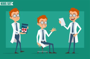 Çizgi film düz kızıl saçlı küçük doktor ya da üniformalı bilim adamı. Animasyon için hazır. Çocuk not okuyor ve ilaç dolu bir kavanoz taşıyor. Yeşil arka planda izole edilmiş. Vektör seti.