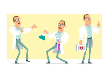 Çizgi film düz komik güçlü doktor karakteri beyaz üniformalı ve gözlüklü. Çocuk korkmuş ve elinde sıvıyla kimyasal şişeler tutuyor. Animasyon için hazır. Sarı arka planda izole edilmiş. Vektör seti.