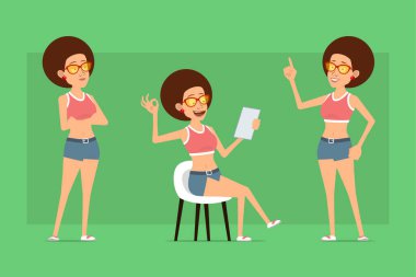 Çizgi film düz komik spor kadın karakter gömlek, kot şort ve güneş gözlüğü. Animasyon için hazır. Kız okuma notu, tamam ve dikkat işareti gösteriyor. Yeşil arka planda izole edilmiş. Vektör seti.