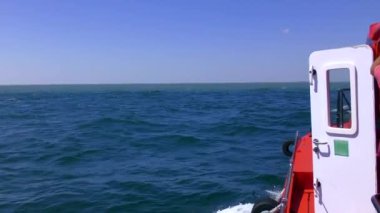 Su cephesi nehir ve deniz suları arasındaki sınırdır..