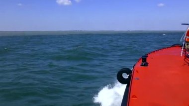 Su cephesi nehir ve deniz suları arasındaki sınırdır..