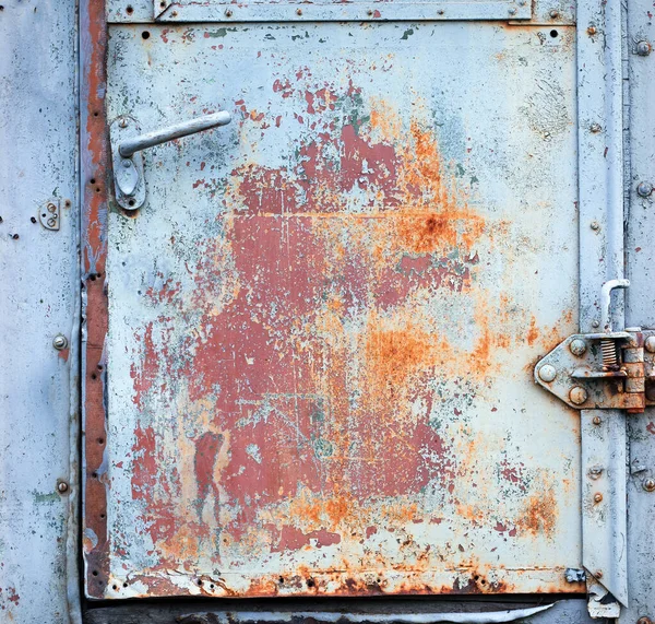 Eski Paslı Metal Kapılı Soyulmuş Boyalı — Stok fotoğraf