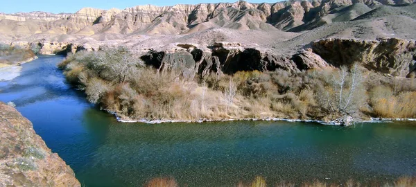 Panorama Del Cañón Charyn Con Río Montaña Azul Claro Que — Foto de Stock