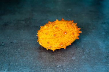 Kiwano, Afrika salatalığı ya da boynuzlu kavun. Yakın plan.