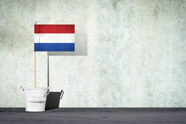 Bandera Los Países Bajos Sobre Palo Pequeño Cubo Sobre Fondo —  Fotos de Stock
