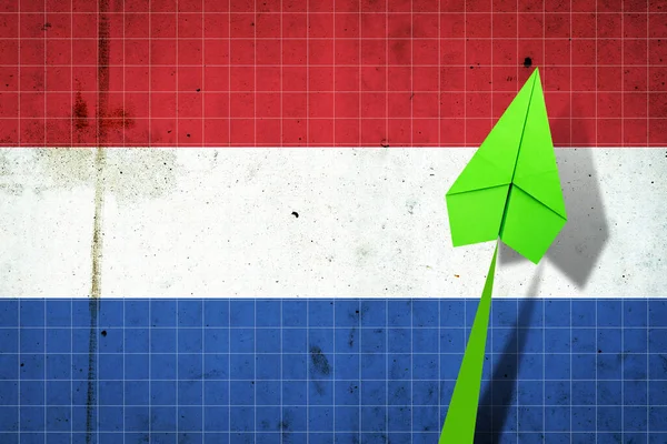 Flecha Hacia Arriba Fondo Bandera Holanda Avión Papel Recuperación Económica —  Fotos de Stock