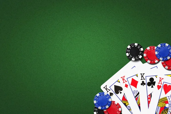 Four Kings Poker Chips Green Background Copy Space Gambling Background — стоковое фото