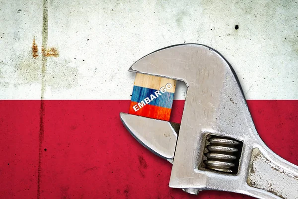 Embargó Szó Egy Blokk Színek Orosz Zászló Rögzített Csavarkulcs Lengyelország — Stock Fotó