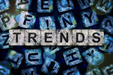 Trendler, taş bloklar, lacivert arka planlar hakkında bir alfabe. İşler. Arkaplan.