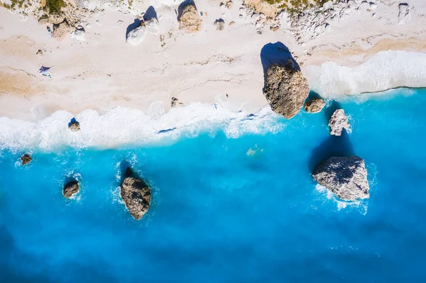 Vue Aérienne Sommet Vers Bas Plage Rocheuse Kalamitsi Mer Ionienne — Photo