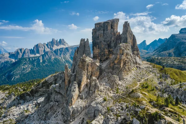 Luchtfoto Van Cinque Torri Het Dolomieten Gebergte Italië Episch Landschap — Stockfoto