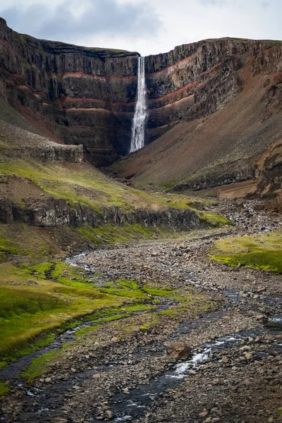 Όμορφη Hengifoss Καταρράκτη Στην Ισλανδία — Φωτογραφία Αρχείου