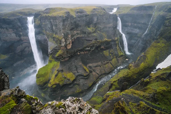 Haifoss Segunda Cascada Más Alta Islandia Cascada Garni Fondo Cayeron —  Fotos de Stock