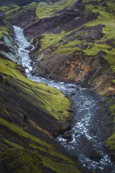 Izland Táj Hegyvidéki Völgyben Fossa Folyó Kék Víz Patak Zöld — Stock Fotó