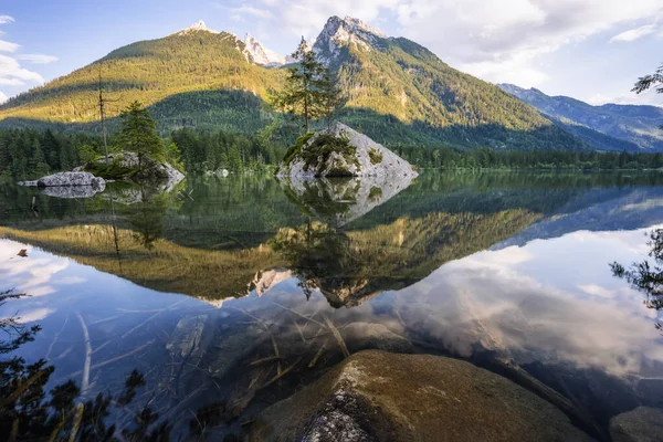 Lago Hintersee Com Reflexo Dos Picos Montanha Watzmann Ramsau Berchtesgaden — Fotografia de Stock