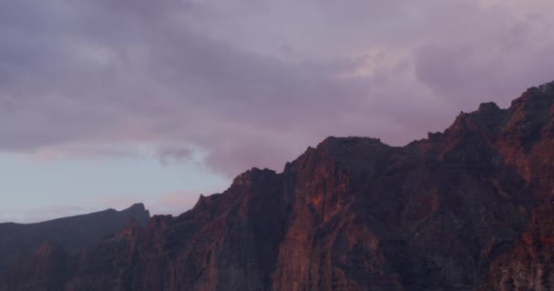 Los Gigantes Alatt Sunset Tenerife Kanári Szigetek Spanyolország Vulkanikus Strand — Stock videók