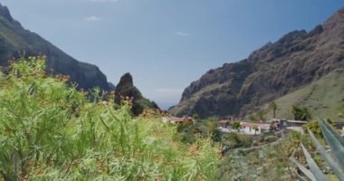 Masca Boğazı ve İspanya 'nın Kanarya Adaları' ndaki Tenerife Adası 'ndaki köy..