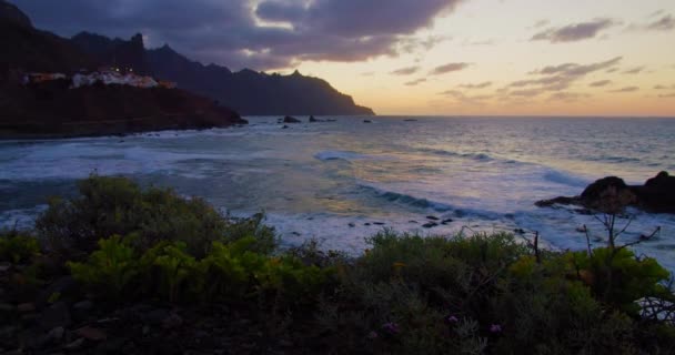 Beautiful Golden Sunset North Tenerife Atlantic Ocean Almaciga Black Sandy — Stockvideo