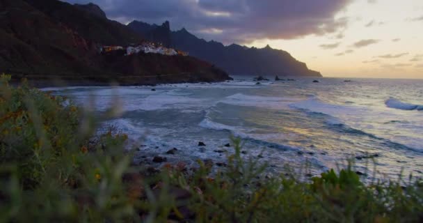 Beautiful Golden Sunset North Tenerife Atlantic Ocean Almaciga Black Sandy — Video Stock