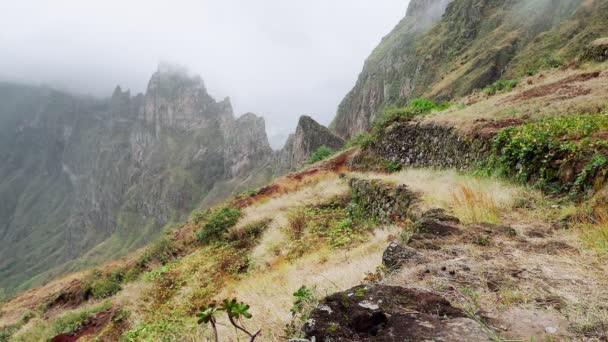 Majestic View Mountains Valleys Trekking Path Santo Antao Island Beautiful — Vídeos de Stock