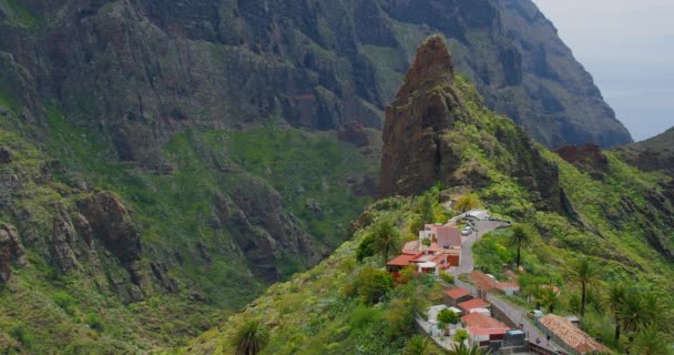 Aldeia Masca Desfiladeiro Montanhas Verdes Tenerife Ilhas Canárias Espanha Dia — Vídeo de Stock