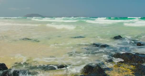 Volcanic Beach White Sand Crystal Clear Blue Water Turquoise Sea — Stok video