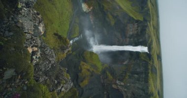İzlanda 'daki en güzel Haifoss şelalesi..