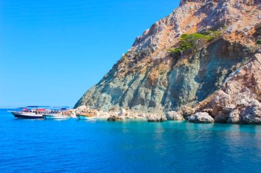 Antalya, Türkiye - Türkiye 'ye yat turu Maldivler Suluada, Adrasan' daki ünlü mavi denizde.