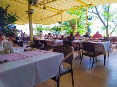 Goynuk, Antalya, Türkiye - 11 Mayıs 2021: Ulusoy Kemer Tatil Kulübü 'nün 11 Mayıs 2021' de Goynuk, Antalya, Türkiye 'deki Tüm Engelliler ve Çocuklar Konsepti.