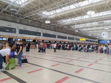 Antalya Havaalanı, uluslararası bir terminal..