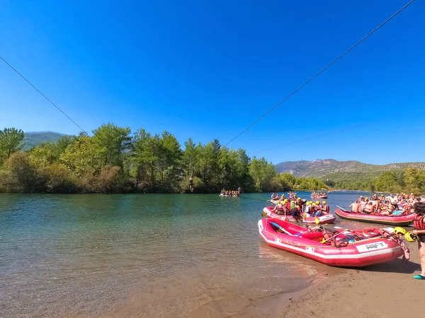 Koprulu Canyon Antalya Turquia Setembro 2021 Pessoas Divertindo Rafting Rio — Fotografia de Stock