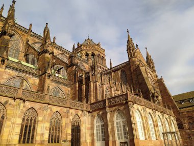 Leydi 'mizin Katedrali ya da Katedrali Notre-Dame de Strasbourg, Strasbourg Katedrali, Strasbourg, Fransa. Roma Katolik Katedrali 1176-1439 yılları arasında Roma 'da inşa edilmiştir..