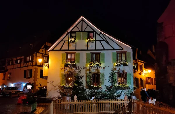 Eguisheim Alsácia França Dezembro 2021 Cena Noturna Eguisheim Uma Aldeia — Fotografia de Stock