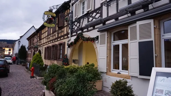 Eguisheim Elsass Frankreich Dezember 2021 Touristen Spazieren Entlang Der Grand — Stockfoto