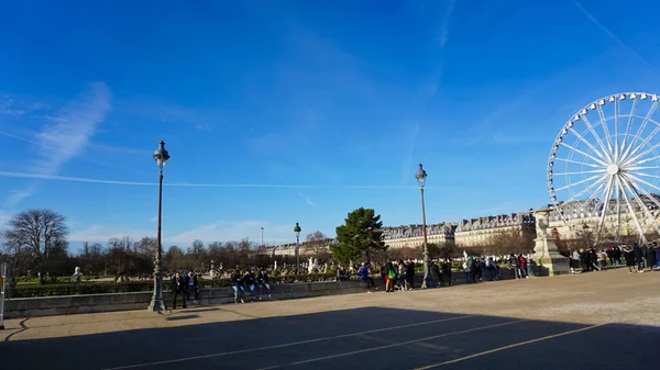 Paris Frankreich Januar 2022 Menschen Der Nähe Des Riesenrads Roue — Stockfoto