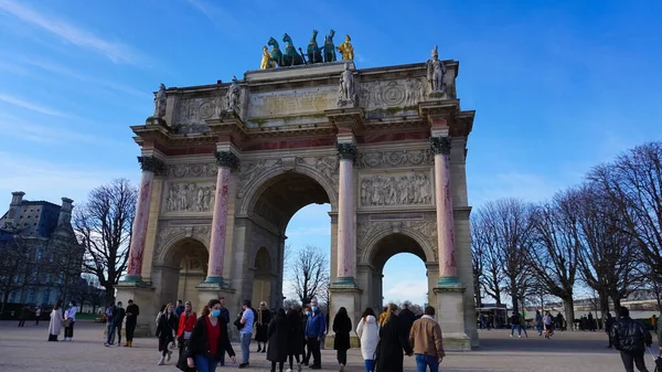 Париж Франція Січня 2022 Люди Йдуть Біля Тріумфальної Арки Парижі — стокове фото