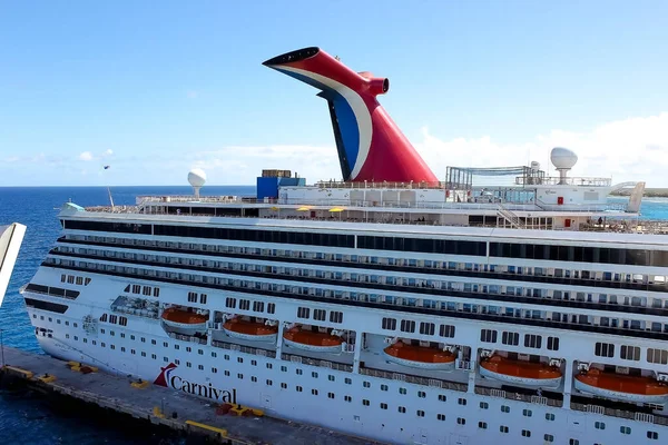 Cozumel Mexico Mei 2022 Carnaval Cruise Line Carnaval Valor Verankerd — Stockfoto