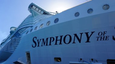 Costa Maya, Meksika... 24 Nisan 2022, Roatan, Honduras 'a yanaşan en büyük deniz senfonisi.