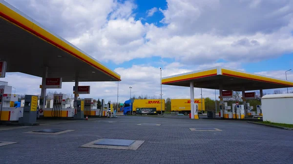 Katowice Polen April 2022 Shell Bränsle Och Bensinstation — Stockfoto