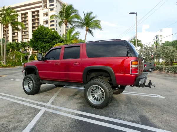Lauderdale Sea Usa May 2022 Chevrolet Tahoe Suv Elevated Body — 图库照片