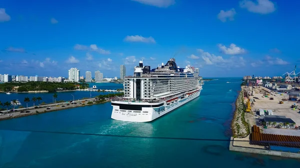 Miami Eua Abril 2022 Navio Cruzeiro Msc Seashore Prepara Para — Fotografia de Stock