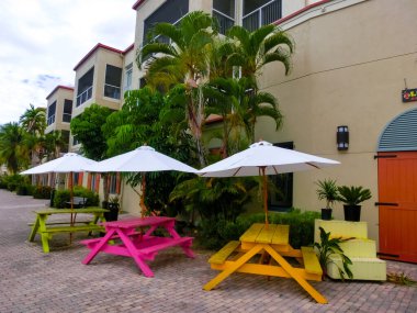 St Thomas, USVI - 4 Mayıs 2022: St Thomas, USVI 'deki Yacht Haven Grande marinasının görüntüsü.