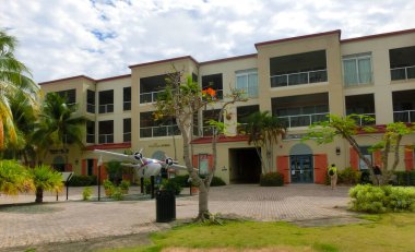 St Thomas, USVI - 4 Mayıs 2022: St Thomas, USVI 'deki Yacht Haven Grande marinasının görüntüsü.