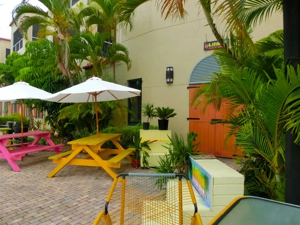 St Thomas, USVI - 4 Mayıs 2022: St Thomas, USVI 'deki Yacht Haven Grande marinasının görüntüsü.